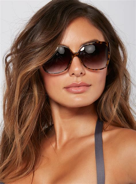 women's sunglasses tortoiseshell.